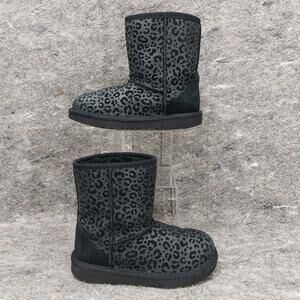 Ugg Classic II Girl's Size 2 Black Glitter Leopard 1112388K Winter Outdoors
